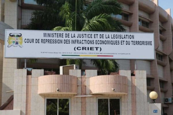 Fraudes marchés publics prison Eric Yetongnon