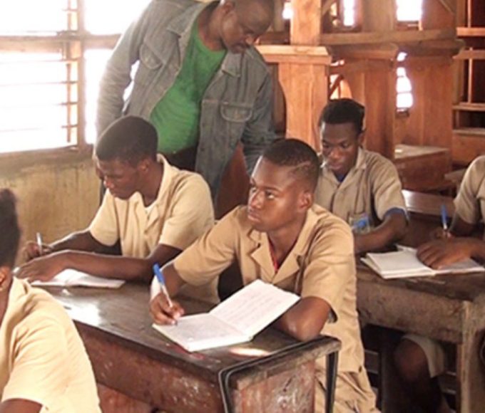 Bénin : 1 200 nouveaux AMEs affectés à l’enseignement secondaire