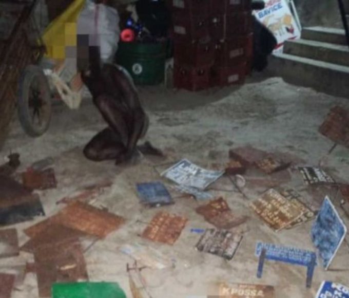 Godomey : un homme interpellé avec plus de cent plaques funéraires dérobées