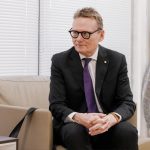 JSEB 2025 : le Prix Nobel James Robinson présent à Cotonou