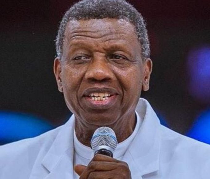 Nigeria : un témoignage du célèbre pasteur Enoch Adeboye fait polémique